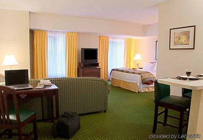 โซเนสตา อีเอส สวีท คลีฟแลนด์ แอร์พอร์ต Hotel มิดเดิลเบิร์ก ไฮท์ส ภายนอก รูปภาพ